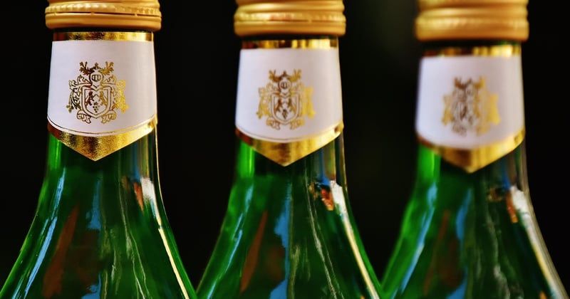 Les meilleures associations de vins et de mets pour impressionner vos convives